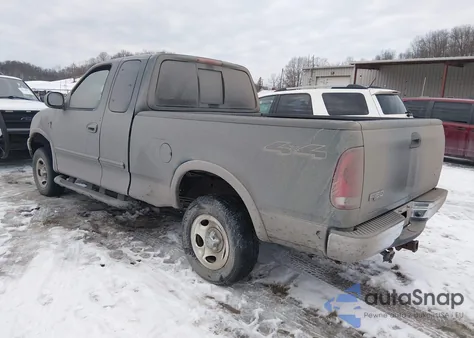 2002 Ford F-150 Lariat/Xl/Xlt z USA, uszkodzony, nr VIN 1FTRX18L22NA64084